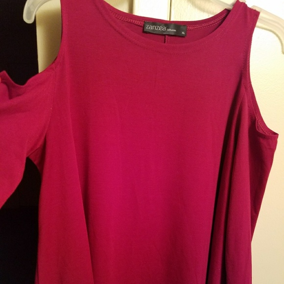 Long sleeve cold shoulder shirt - Picture 2 of 3